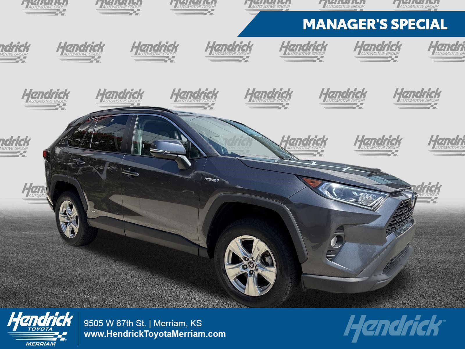 Used 2021 Toyota RAV4 XLE AWD/4WD image 1