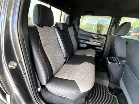 Certified 2022 Toyota Tacoma TRD Sport w/ Technology Package image 26