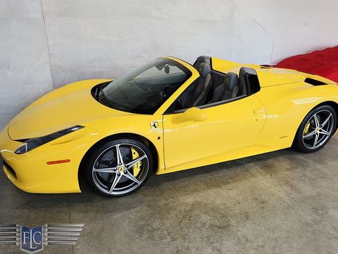 Used 2015 Ferrari 458 Spider RWD image 54