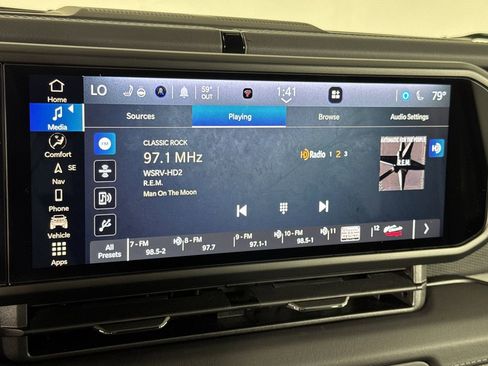 Used 2025 Jeep Wrangler Unlimited Rubicon image 26