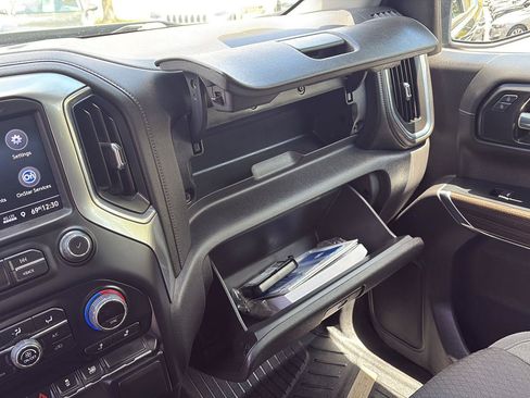 Certified 2022 Chevrolet Silverado 1500 LT AWD/4WD image 23