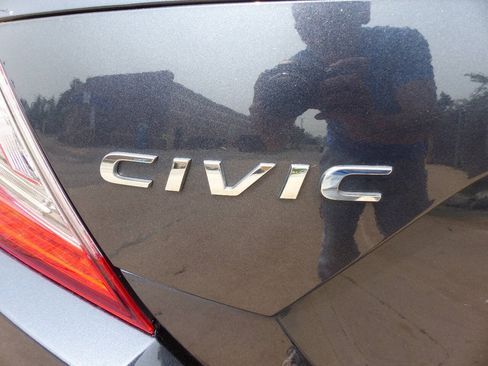 Used 2020 Honda Civic LX image 9