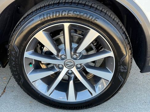 Certified 2025 Acura MDX w/ Technology Package image 13