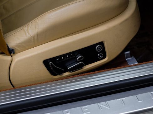 Used 2009 Bentley Continental GT AWD/4WD image 48