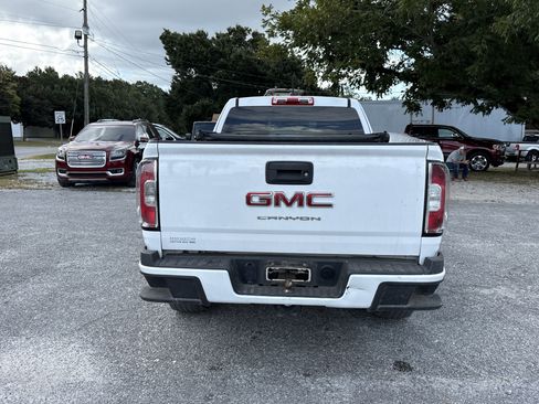 Used 2022 GMC Canyon Elevation Standard w/ Convenience Package image 4