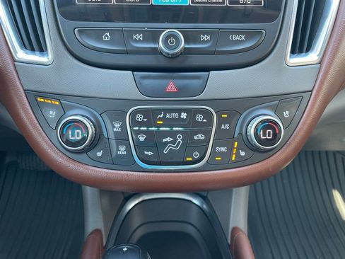Used 2016 Chevrolet Malibu Premier w/ Driver Confidence Package II FWD image 23