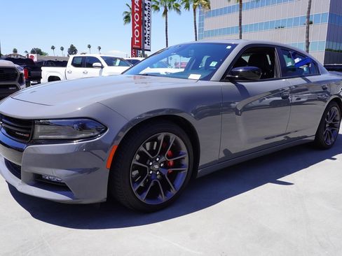 Used 2023 Dodge Charger SXT w/ Plus Group RWD image 4