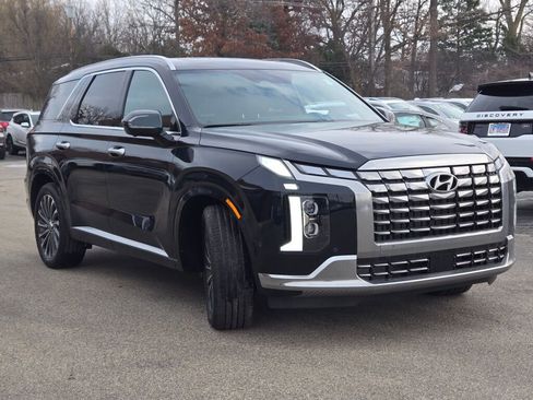 Used 2025 Hyundai Palisade Calligraphy image 4