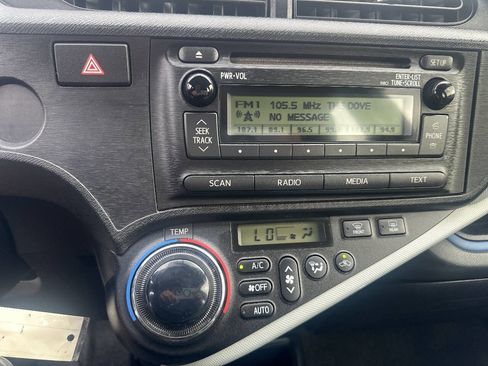 Used 2012 Toyota Prius C Two image 27