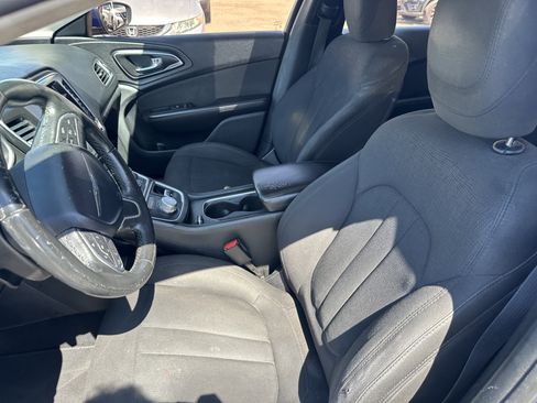 Used 2016 Chrysler 200 Limited w/ Anniversary Edition image 9