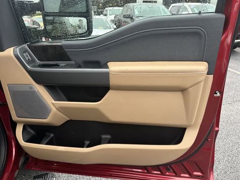 Used 2025 Ford F250 Lariat w/ Lariat Ultimate Package image 25