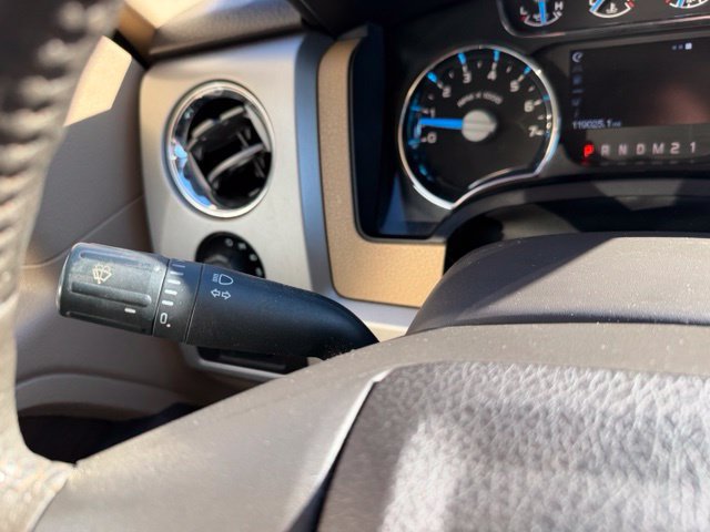 Used 2014 Ford F150 Lariat w/ Equipment Group 502A Luxury AWD/4WD image 32