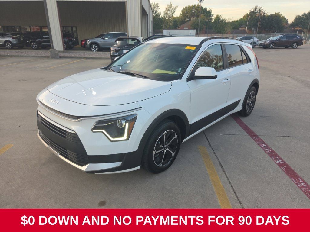 Used 2025 Kia Niro LX FWD image 1