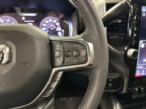 Used 2025 RAM 2500 Laramie AWD/4WD image 20