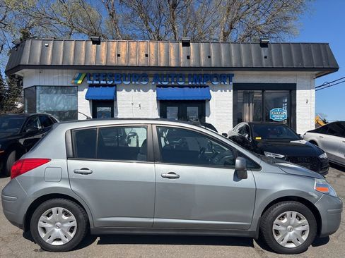 Used 2010 Nissan Versa 1.8 S w/ PWR Plus Pkg FWD image 3