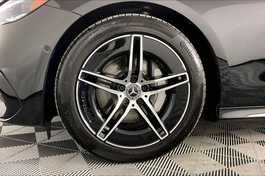 Used 2026 Mercedes-Benz E 350 4MATIC Sedan image 8