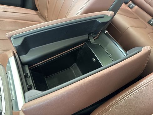 Used 2022 BMW X5 xDrive45e w/ M Sport Package image 32