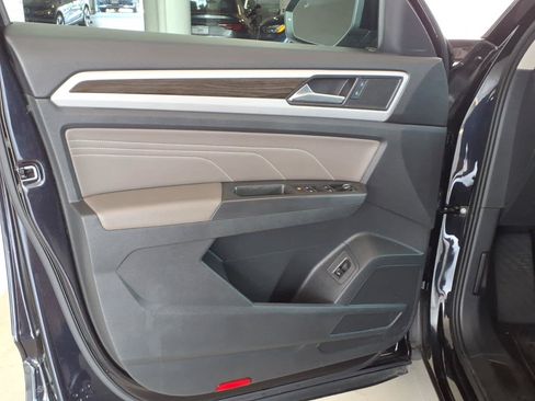 Used 2023 Volkswagen Atlas SE AWD/4WD image 10