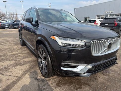 Used 2024 Volvo XC90 T8 Plus w/ Protection Package Premier image 3