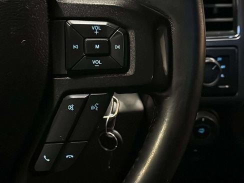 Used 2017 Ford F150 XLT w/ Equipment Group 302A Luxury AWD/4WD image 21
