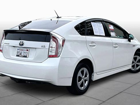 Used 2013 Toyota Prius Four image 12