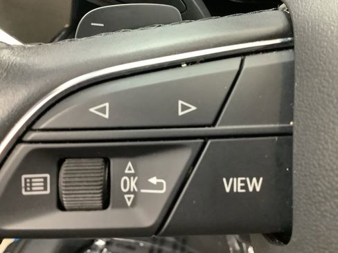 Used 2023 Audi Q3 2.0T Premium image 16