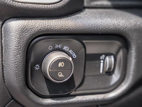 Used 2021 RAM 1500 Big Horn AWD/4WD image 44