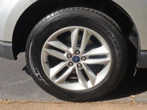 Used 2018 Ford Edge SEL w/ Equipment Group 201A image 41