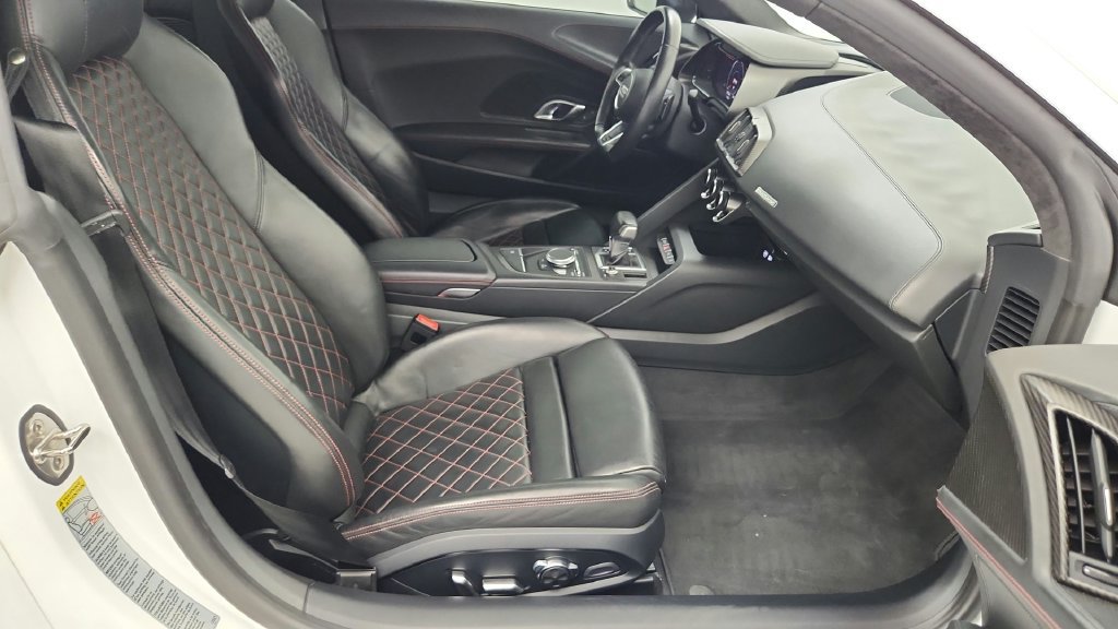 Used 2017 Audi R8 V10 w/ Carbon Exterior Package AWD/4WD image 84