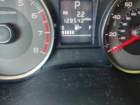 Used 2014 Subaru Forester 2.5i Limited AWD/4WD image 9