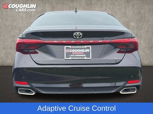 Used 2019 Toyota Avalon Limited FWD image 7