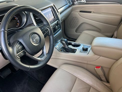 Used 2018 Jeep Grand Cherokee Limited w/ Luxury Group II AWD/4WD image 10