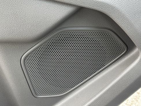 New 2025 Ford Transit 250 148 Medium Roof Extended AWD image 17