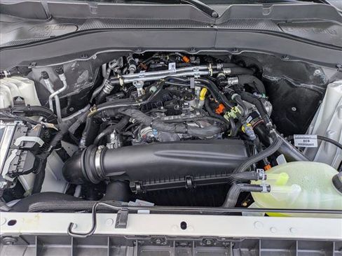 New 2026 Ford Explorer Active RWD image 16