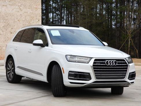 Used 2017 Audi Q7 3.0T Prestige image 5