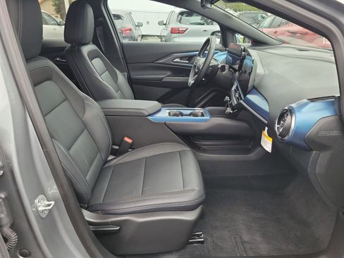 Used 2026 Chevrolet Equinox EV LT image 14