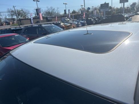 Used 2018 Honda CR-V EX-L image 10