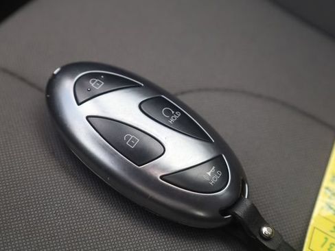 Certified 2025 Hyundai Elantra SEL FWD image 24