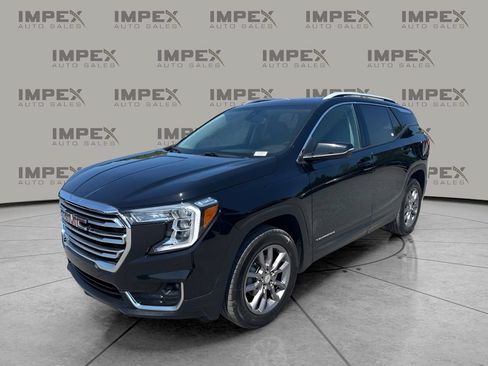 Used 2024 GMC Terrain SLT AWD/4WD image 1