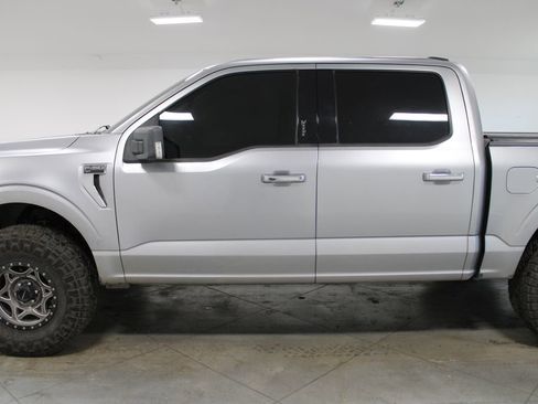 Used 2021 Ford F150 XLT w/ Equipment Group 302A High image 6