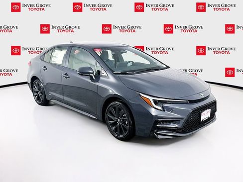 New 2026 Toyota Corolla SE image 3