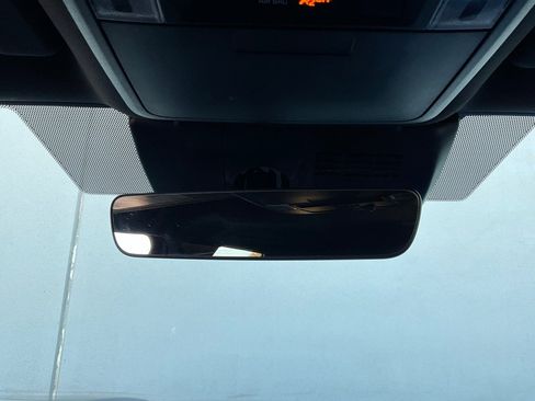 Used 2025 Toyota Tacoma TRD Off-Road image 16