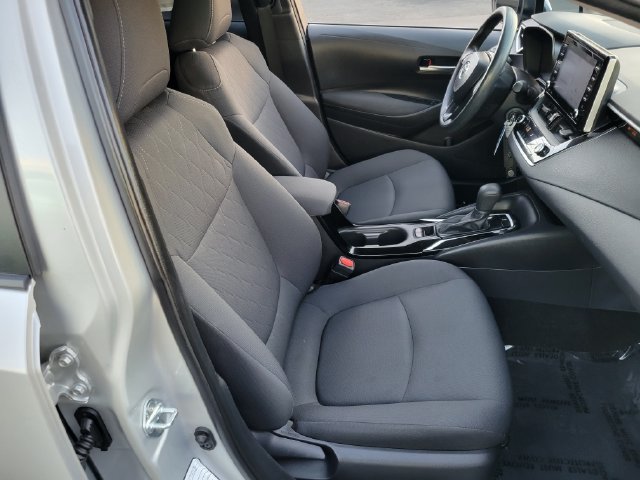 Used 2021 Toyota Corolla LE FWD image 18