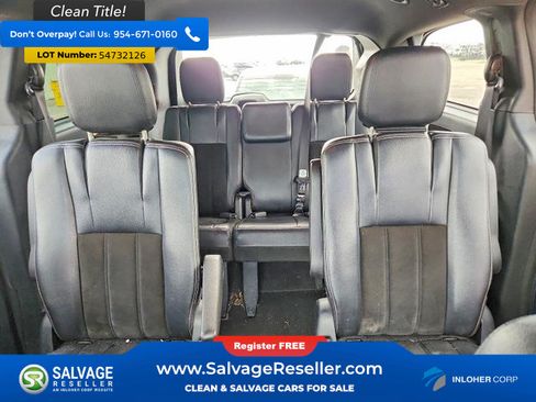 Used 2014 Dodge Grand Caravan SXT FWD image 13