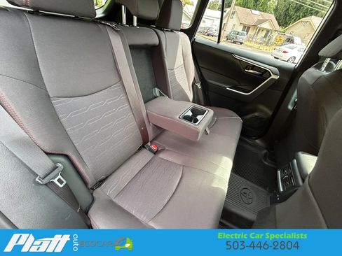 Used 2024 Toyota RAV4 SE AWD/4WD image 33