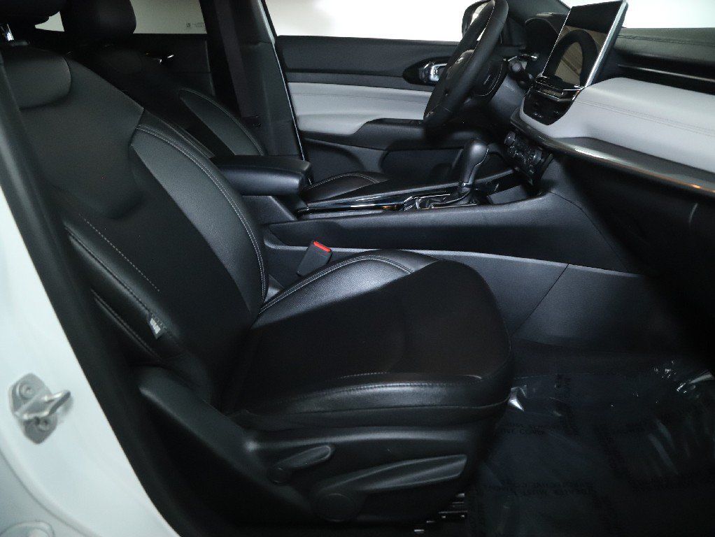 Used 2025 Jeep Compass Limited AWD/4WD image 34