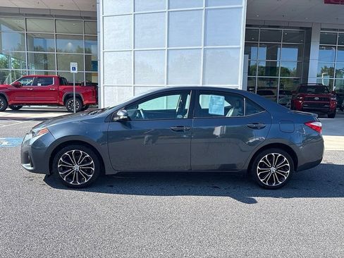 Used 2016 Toyota Corolla S Premium FWD image 3