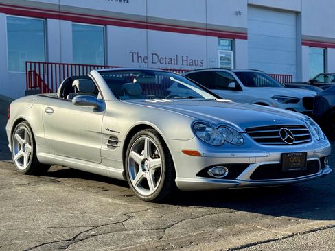 Used 2008 Mercedes-Benz SL 55 AMG w/ P1 Pkg image 9