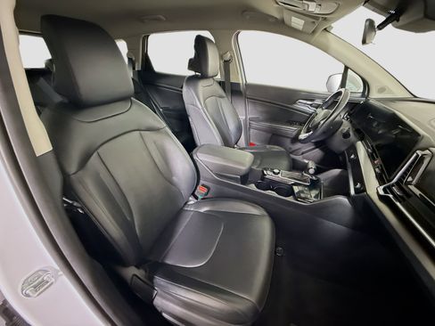 Used 2023 Kia Sportage EX FWD image 29