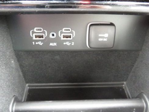 Used 2022 Jeep Grand Cherokee Overland image 19